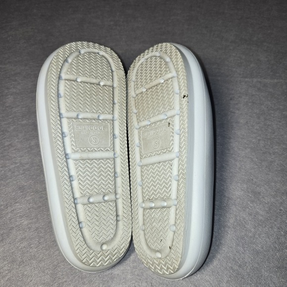 32 Degrees Cool Cushion Slides Choose Size W 6-7 M 4-5 Light Blue - Picture 4 of 4